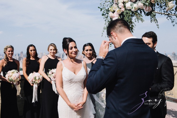 State of Mind: Leah + Joseph = Manhattan Rooftop Wedding | Zorz Studios