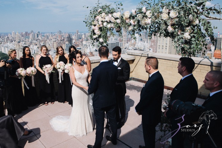 State of Mind: Leah + Joseph = Manhattan Rooftop Wedding | Zorz Studios