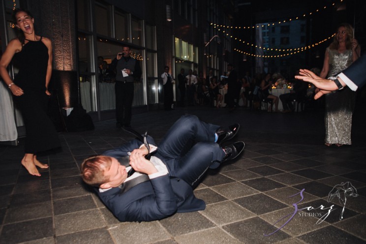 State of Mind: Leah + Joseph = Manhattan Rooftop Wedding | Zorz Studios