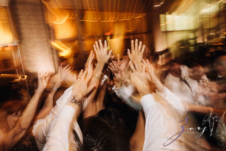 State of Mind: Leah + Joseph = Manhattan Rooftop Wedding | Zorz Studios