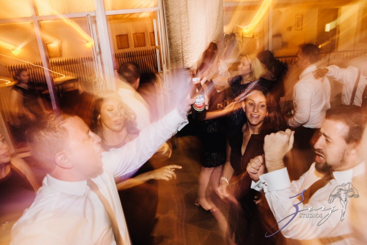 State of Mind: Leah + Joseph = Manhattan Rooftop Wedding | Zorz Studios
