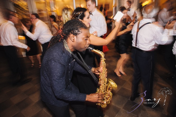 State of Mind: Leah + Joseph = Manhattan Rooftop Wedding | Zorz Studios