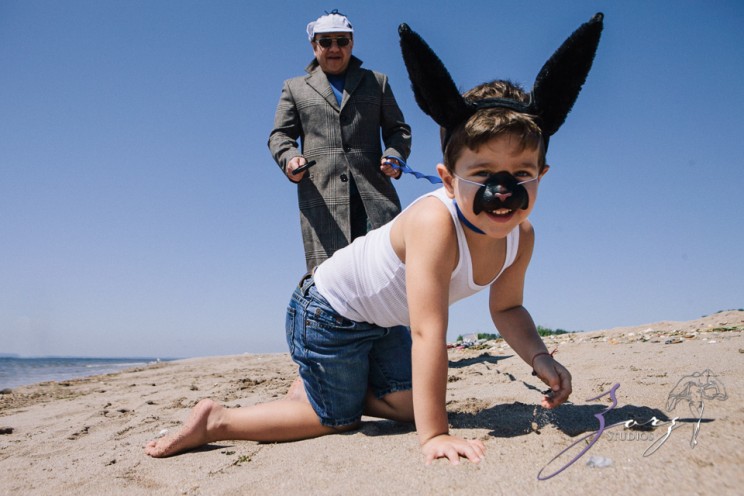 WTH: Wacky Maternity Session | Zorz Studios