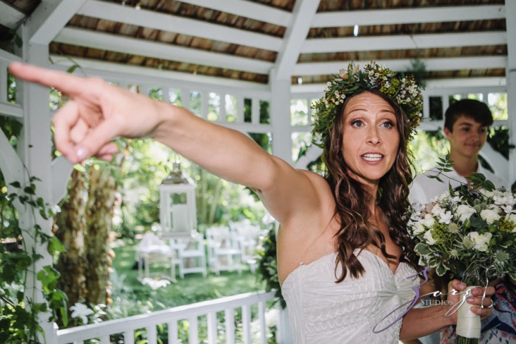 Birth of Venus: Alexandra + Ricardo = Rustic Wedding | Zorz Studios
