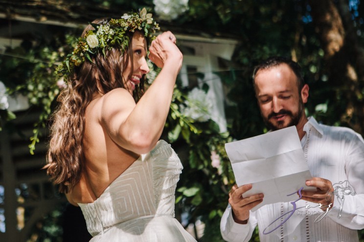 Birth of Venus: Alexandra + Ricardo = Rustic Wedding | Zorz Studios