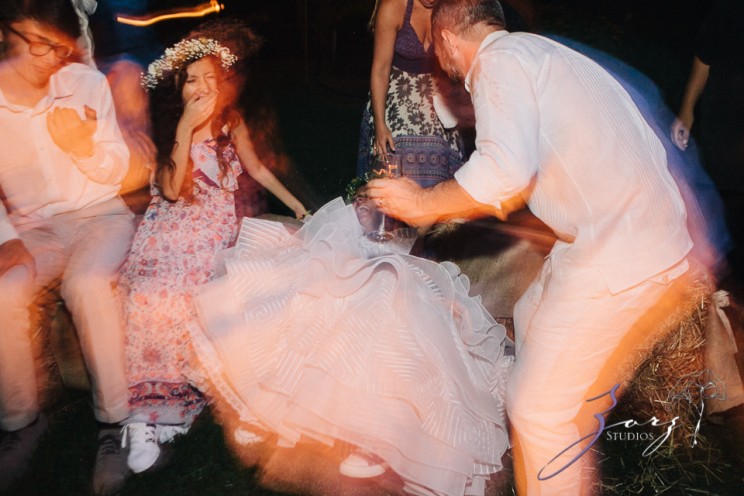 Birth of Venus: Alexandra + Ricardo = Rustic Wedding | Zorz Studios