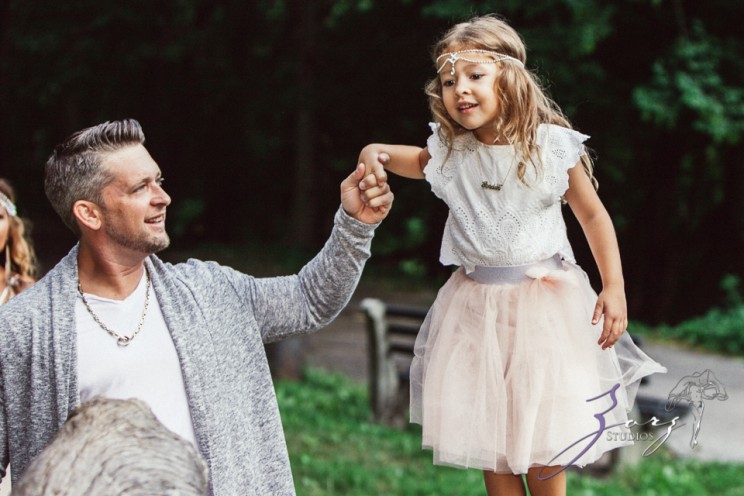 Teepee: Bohemian Family Photoshoot | Zorz Studios