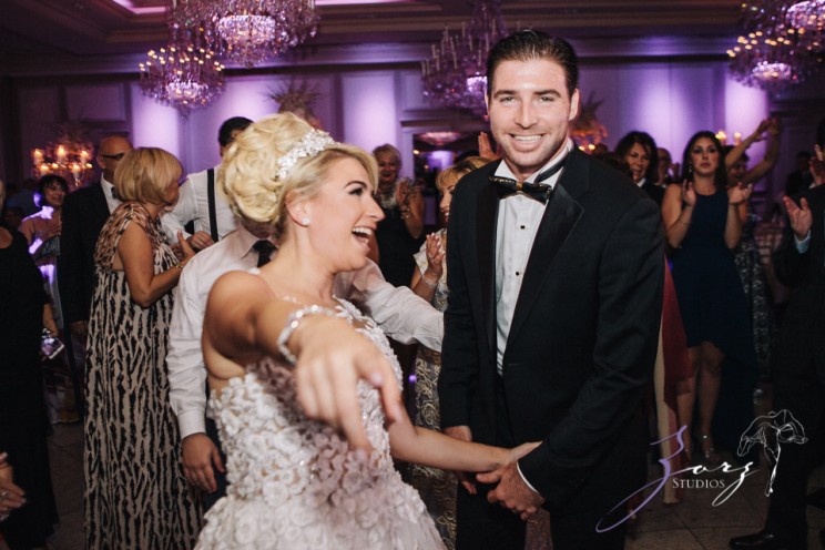 Shall We Dance? Esther + Bernie = Classy Wedding | Zorz Studios