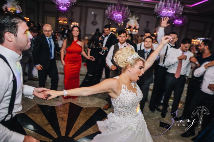 Shall We Dance? Esther + Bernie = Classy Wedding | Zorz Studios