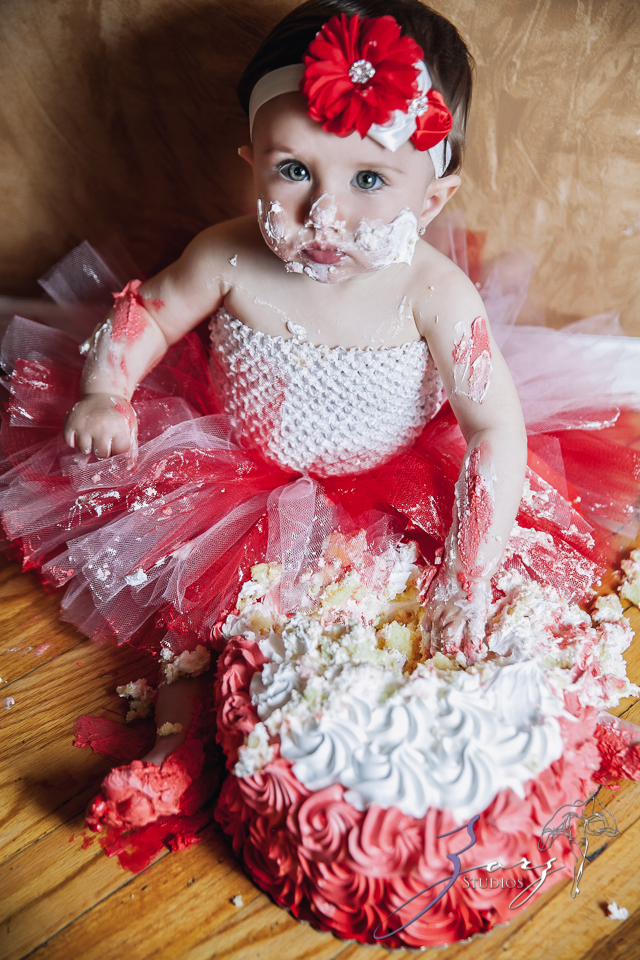 Big Eyes: Adorable Baby Girl Photoshoot by Zorz Studios (15)