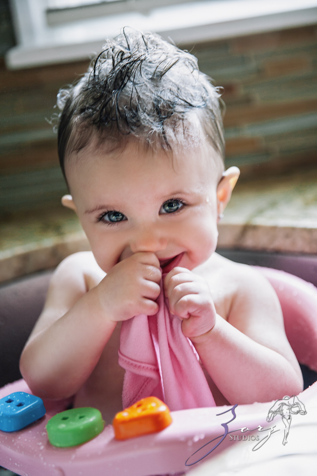 Big Eyes: Adorable Baby Girl Photoshoot by Zorz Studios (6)