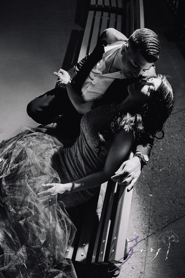 Follow Me: Stylish Engagement Session | Zorz Studios