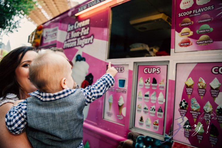Cub: Outdoor Hilarious First Birthday Photoshoot by Zorz Studios (23)