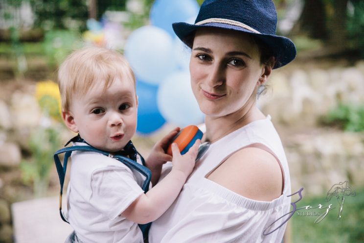 Singobooth: Funny Photoshoot for One-Year-Old by Zorz Studios (24)