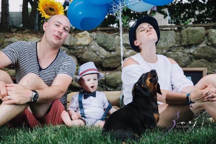Singobooth: Funny Photoshoot for One-Year-Old by Zorz Studios (21)