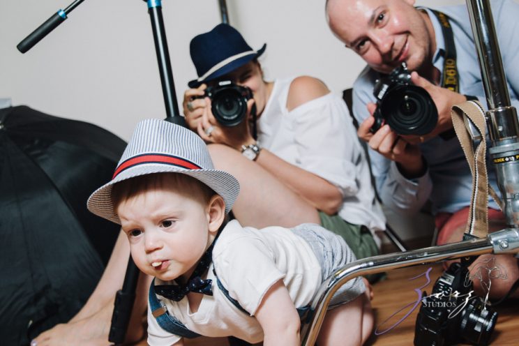 Singobooth: Funny Photoshoot for One-Year-Old by Zorz Studios (16)