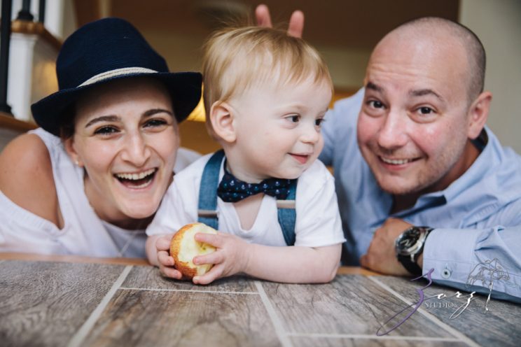 Singobooth: Funny Photoshoot for One-Year-Old by Zorz Studios (15)