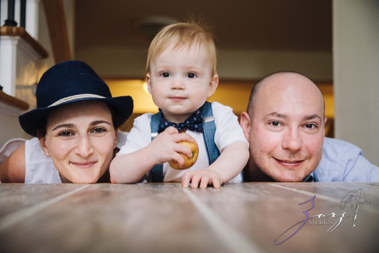 Singobooth: Funny Photoshoot for One-Year-Old by Zorz Studios (12)