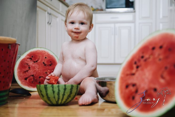 Singobooth: Funny Photoshoot for One-Year-Old by Zorz Studios (4)
