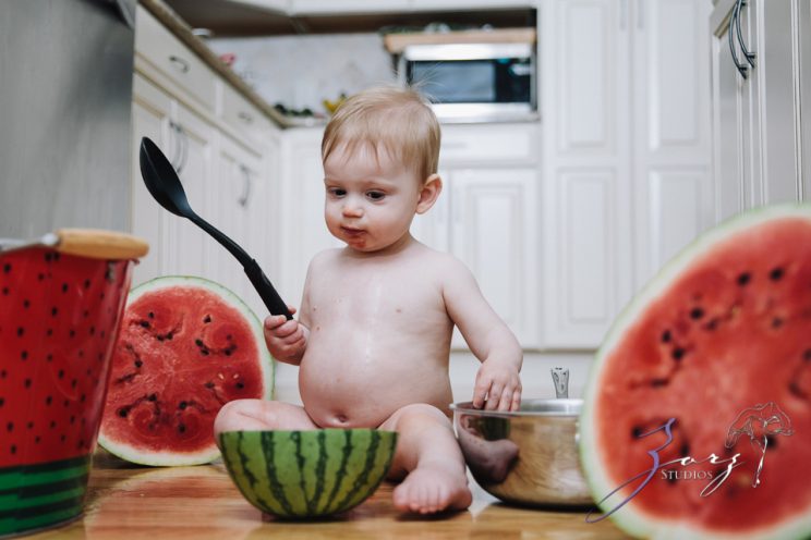 Singobooth: Funny Photoshoot for One-Year-Old by Zorz Studios (3)