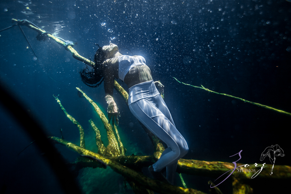 Water Spirit: Epic Underwater Photoshoot in Dominican Republic by Zorz Studios (15)
