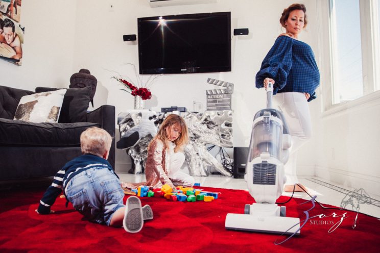 Cuatro+: Whimsical Family Maternity Session by Zorz Studios (20)