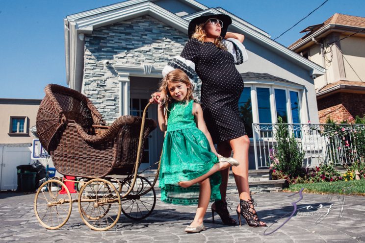 Cuatro+: Whimsical Family Maternity Session by Zorz Studios (12)