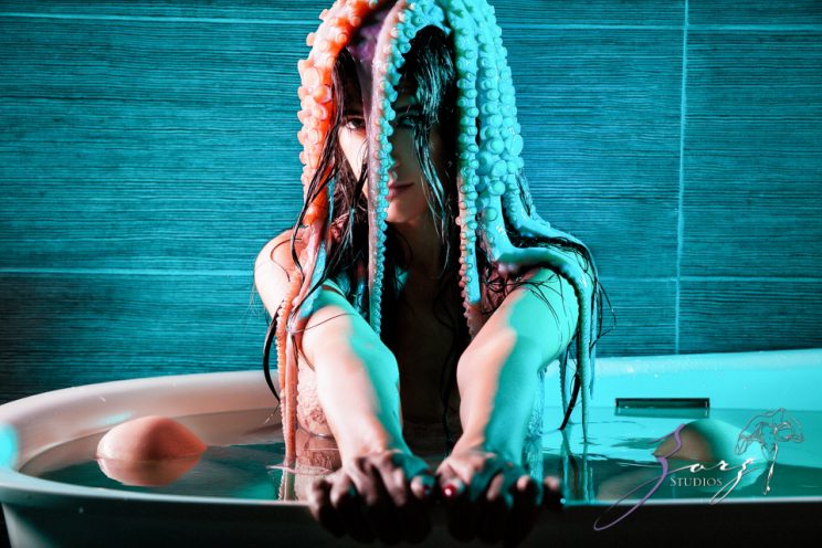 Cover Girl: Eerily Beautiful Photoshoot with Octopus by Zorz Studios (9)
