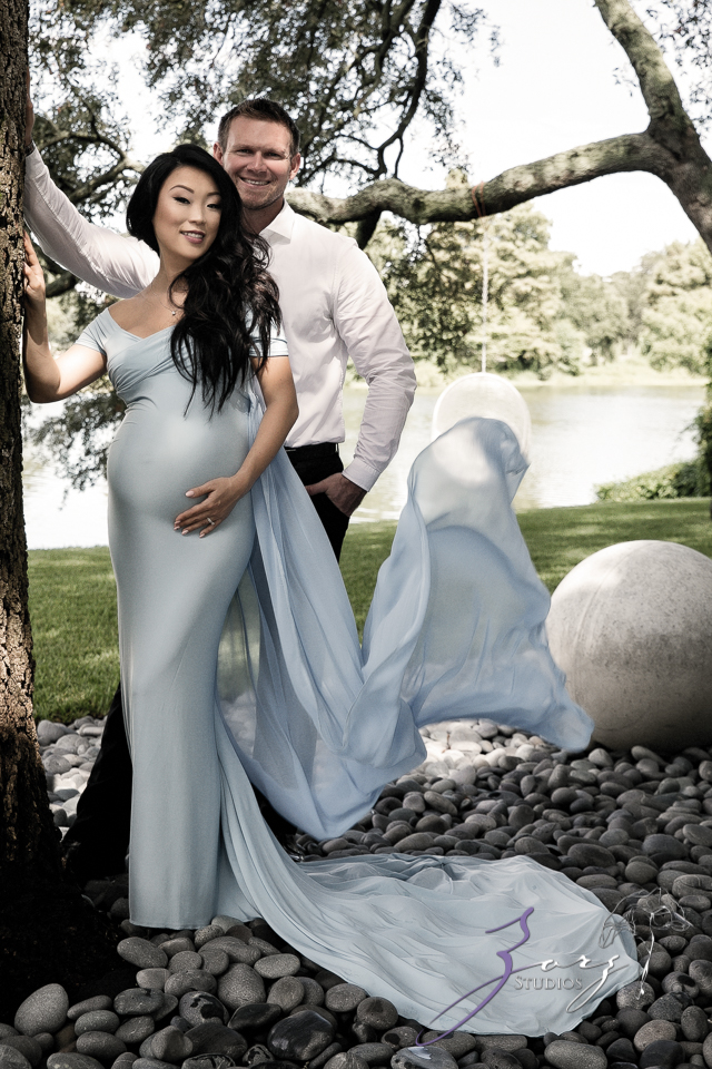 Vivacity: Stylish Underwater Maternity Shoot by Zorz Studios (ZORPHOTOUR 2018) (9)