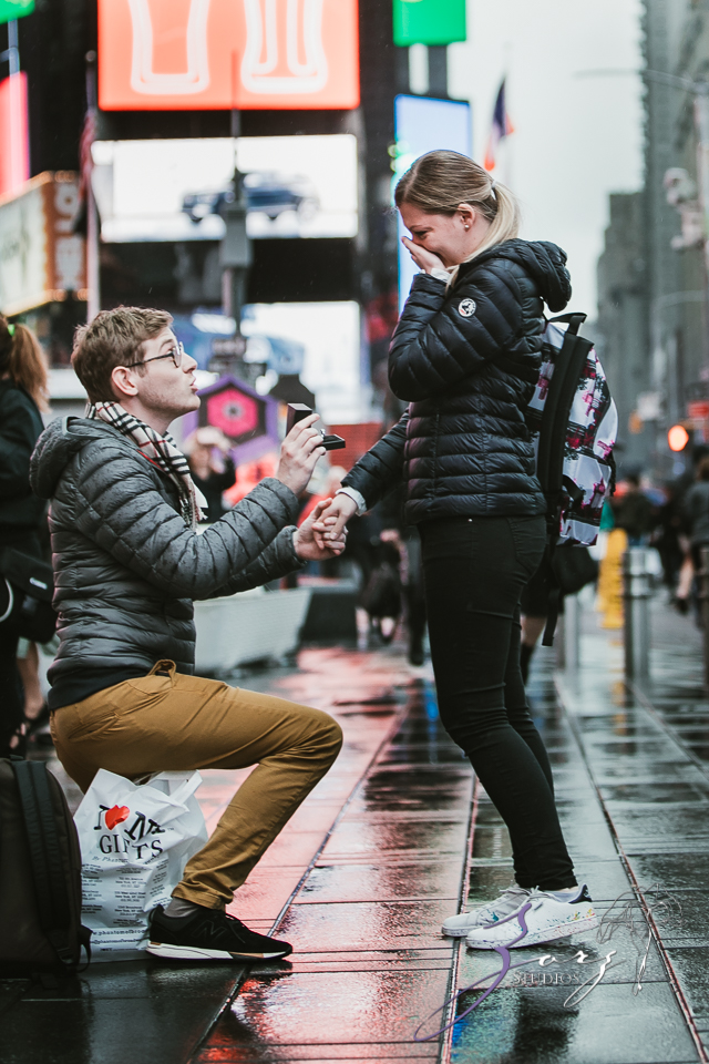 Trop Précieux: Frenchman's Marriage Proposal on Times Square | Zorz Studios