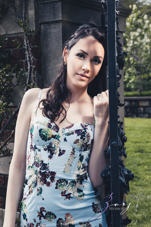 No Bounds: Ilana + Igor = Old Westbury Gardens Engagement Session by Zorz Studios (22)