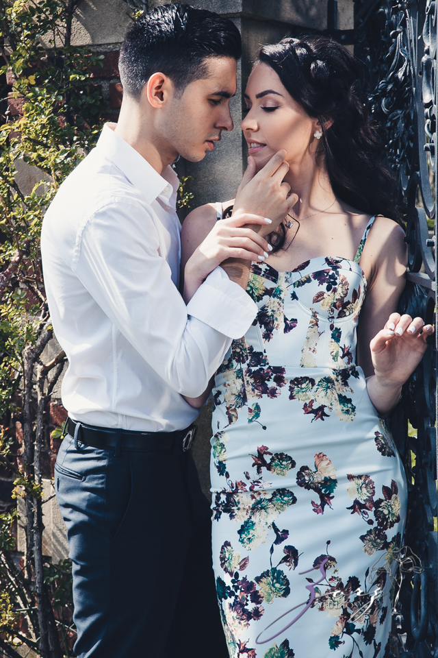 No Bounds: Ilana + Igor = Old Westbury Gardens Engagement Session by Zorz Studios (20)
