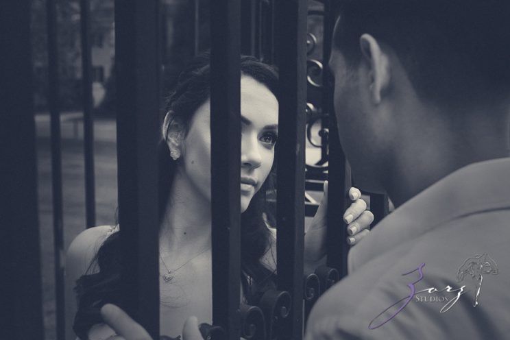 No Bounds: Ilana + Igor = Old Westbury Gardens Engagement Session by Zorz Studios (3)
