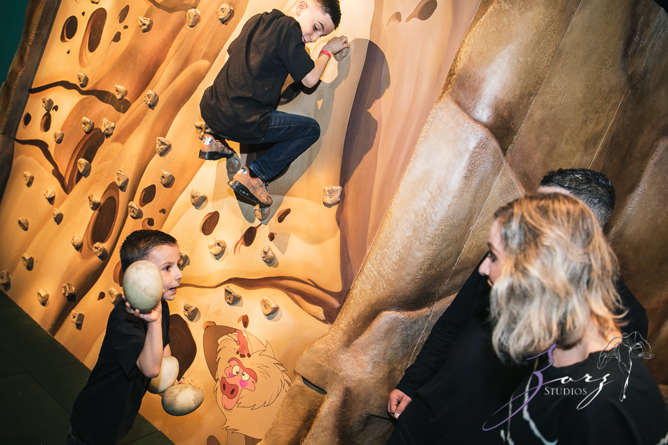 Saaeyints: Liberty Science Center Family Photography by Zorz Studios (46)