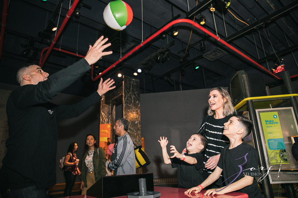 Saaeyints: Liberty Science Center Family Photography by Zorz Studios (30)