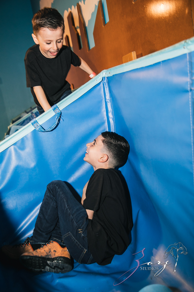 Saaeyints: Liberty Science Center Family Photography by Zorz Studios (17)