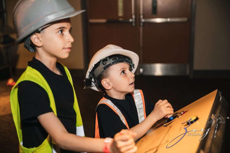 Saaeyints: Liberty Science Center Family Photography by Zorz Studios (5)
