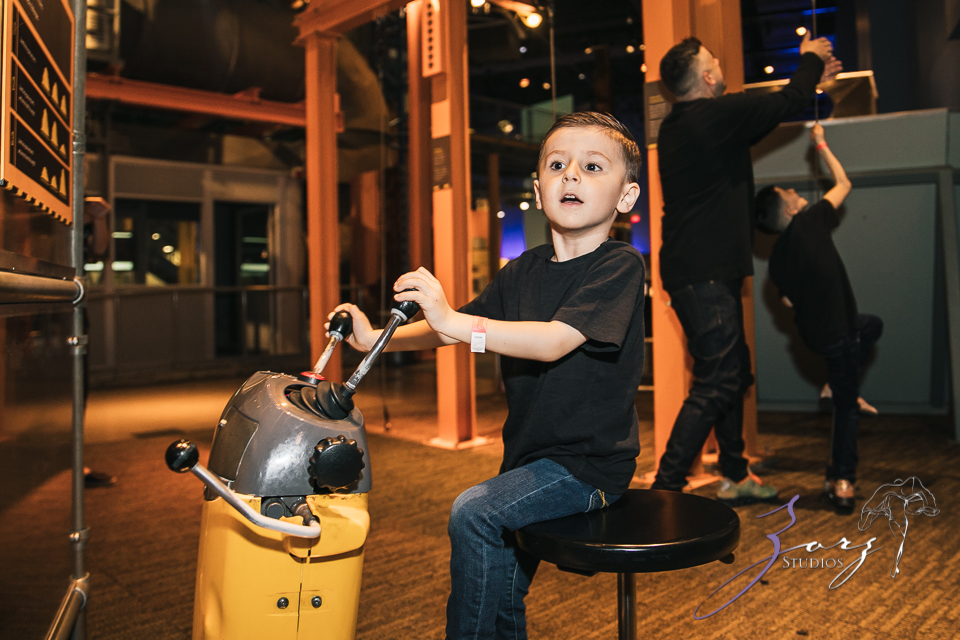 Saaeyints: Liberty Science Center Family Photography by Zorz Studios (4)