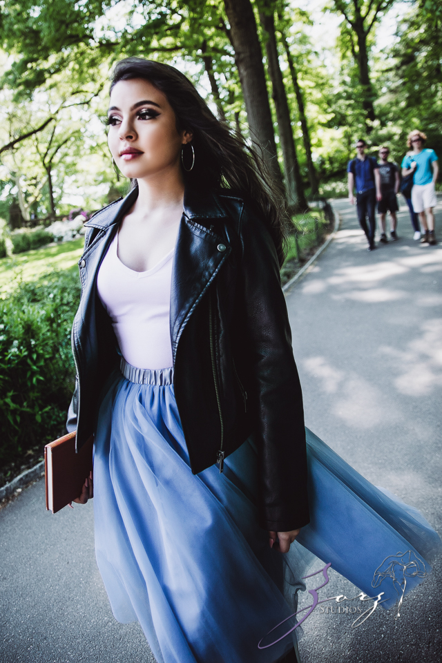 Regalo: Loving Parents Give a Gift of All-Day Quinceanera Photography by Zorz Studios (31)