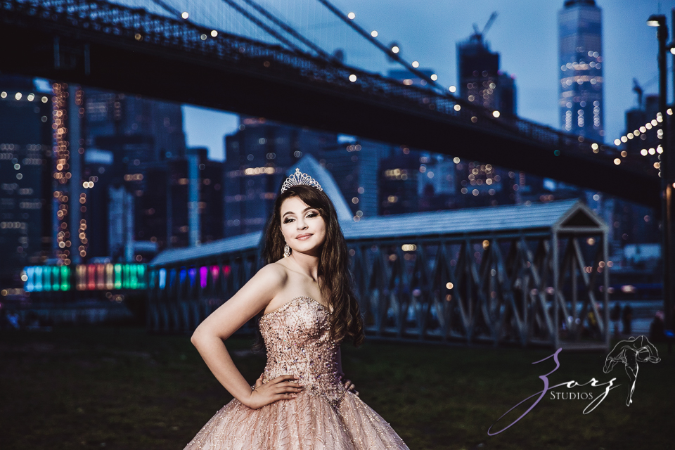 Regalo: Loving Parents Give a Gift of All-Day Quinceanera Photography by Zorz Studios (2)