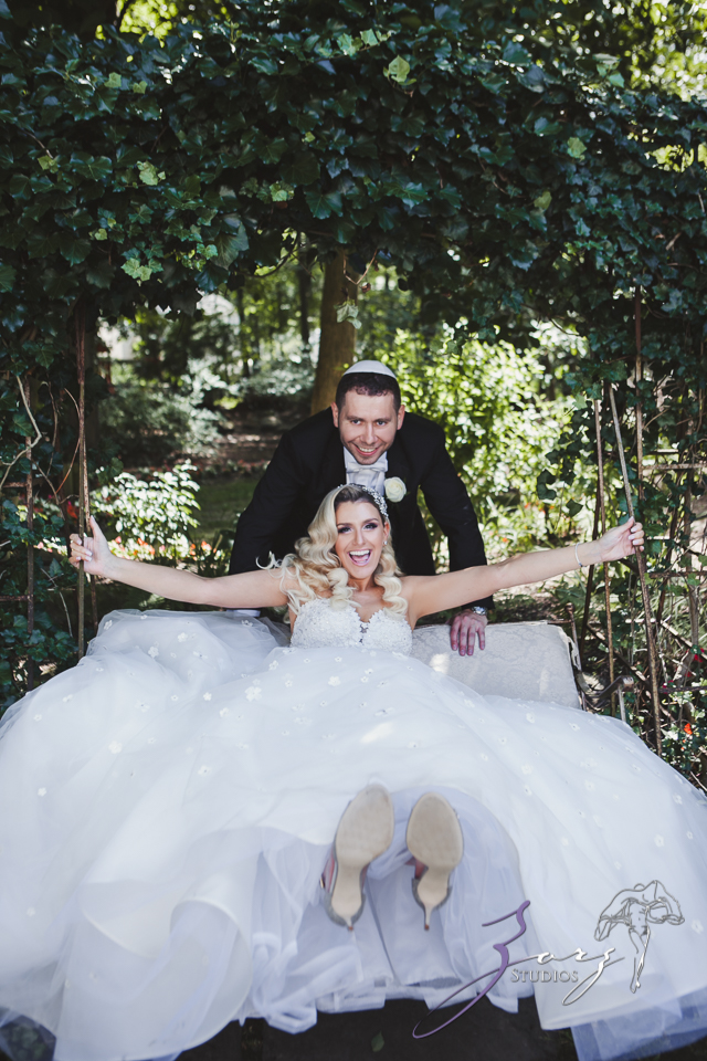 Bubbly: Karina + Alex = Crystal Plaza Wedding by Zorz Studios (37)