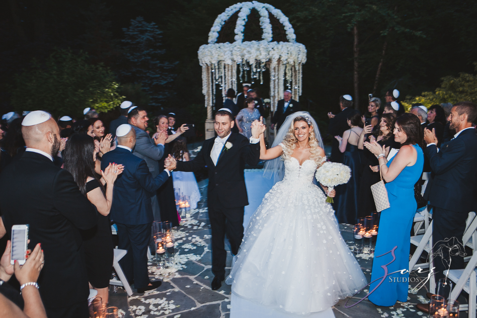 Bubbly: Karina + Alex = Crystal Plaza Wedding by Zorz Studios (22)