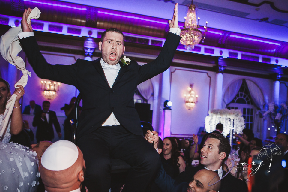 Bubbly: Karina + Alex = Crystal Plaza Wedding by Zorz Studios (12)