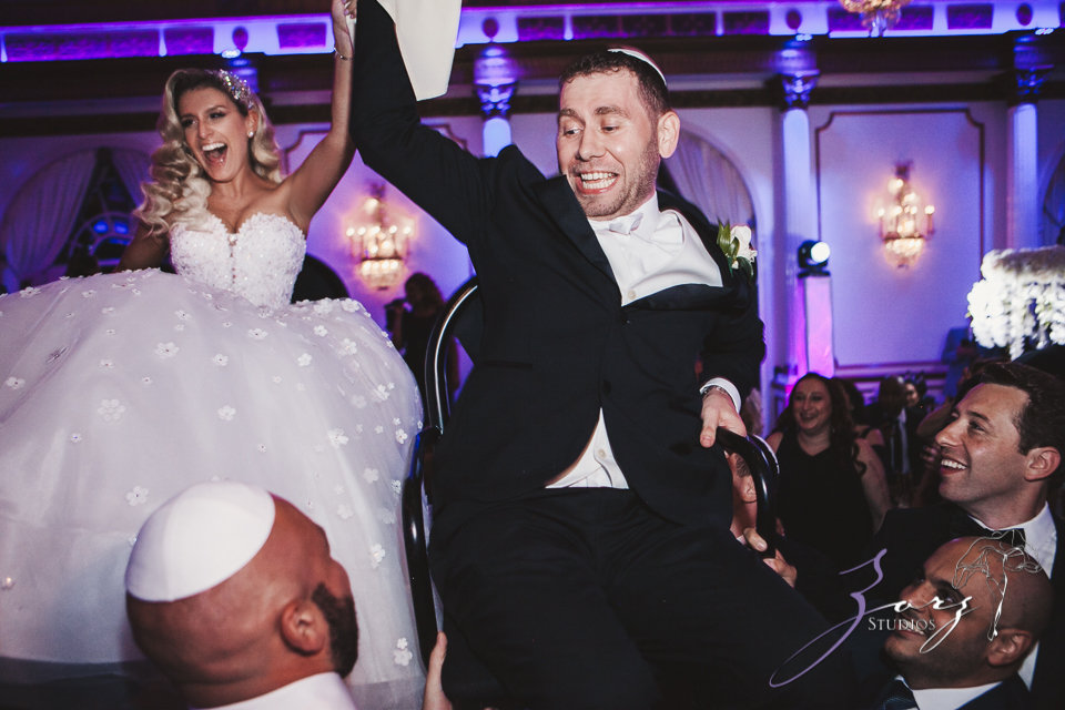 Bubbly: Karina + Alex = Crystal Plaza Wedding by Zorz Studios (11)