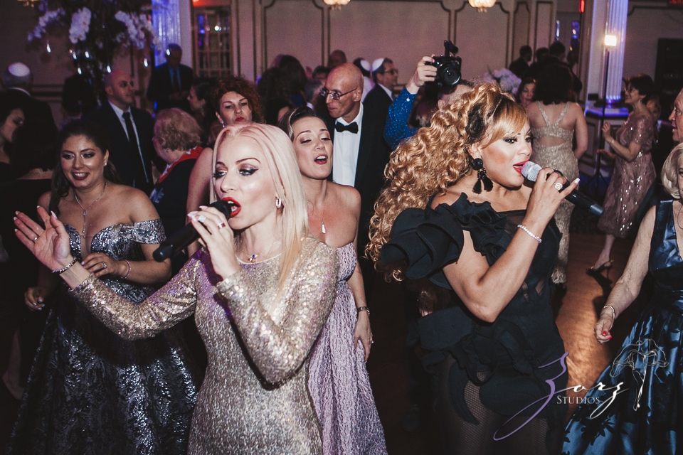 Bubbly: Karina + Alex = Crystal Plaza Wedding by Zorz Studios (10)