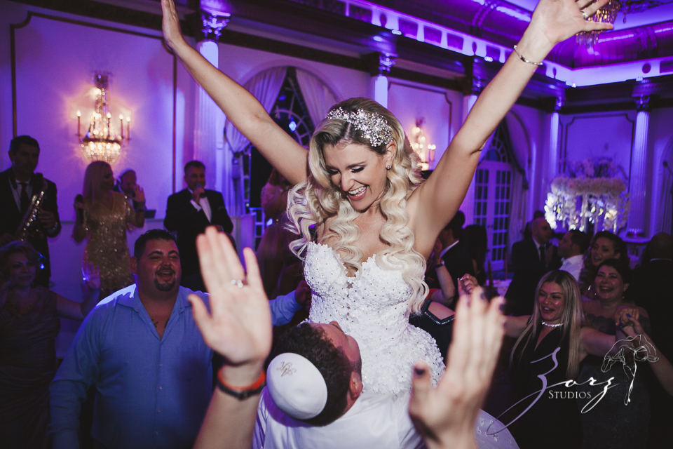 Bubbly: Karina + Alex = Crystal Plaza Wedding by Zorz Studios (4)