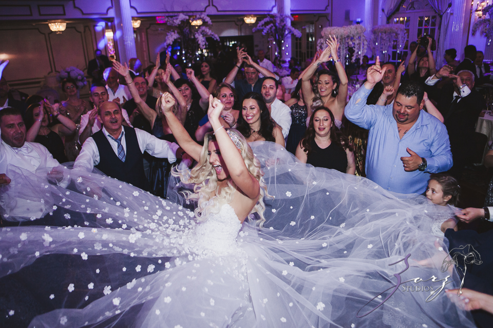 Bubbly: Karina + Alex = Crystal Plaza Wedding by Zorz Studios (3)