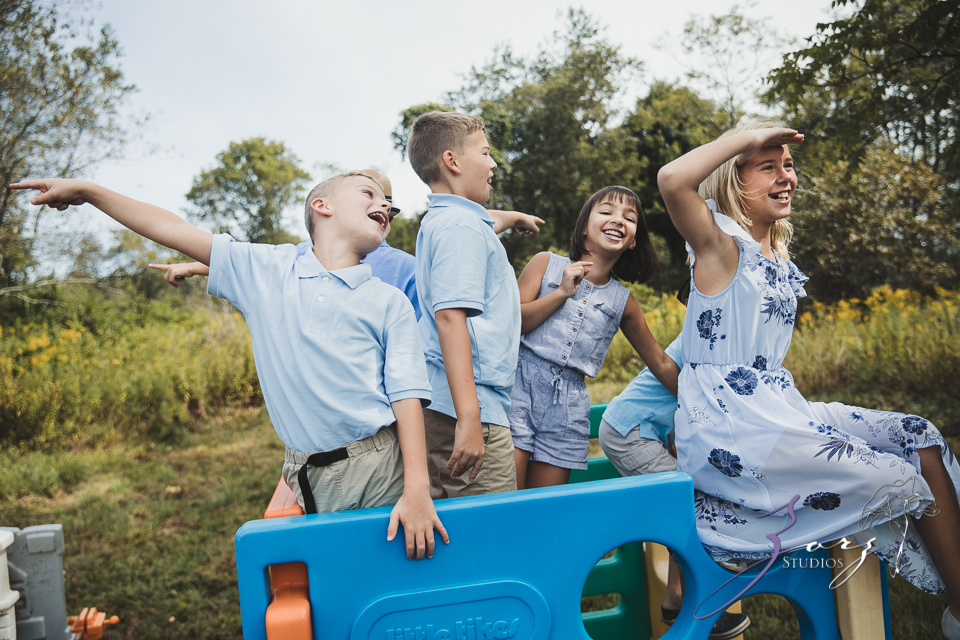 Field Trap: Sunflower Field Photoshoot for Three Families by Zorz Studios (56)