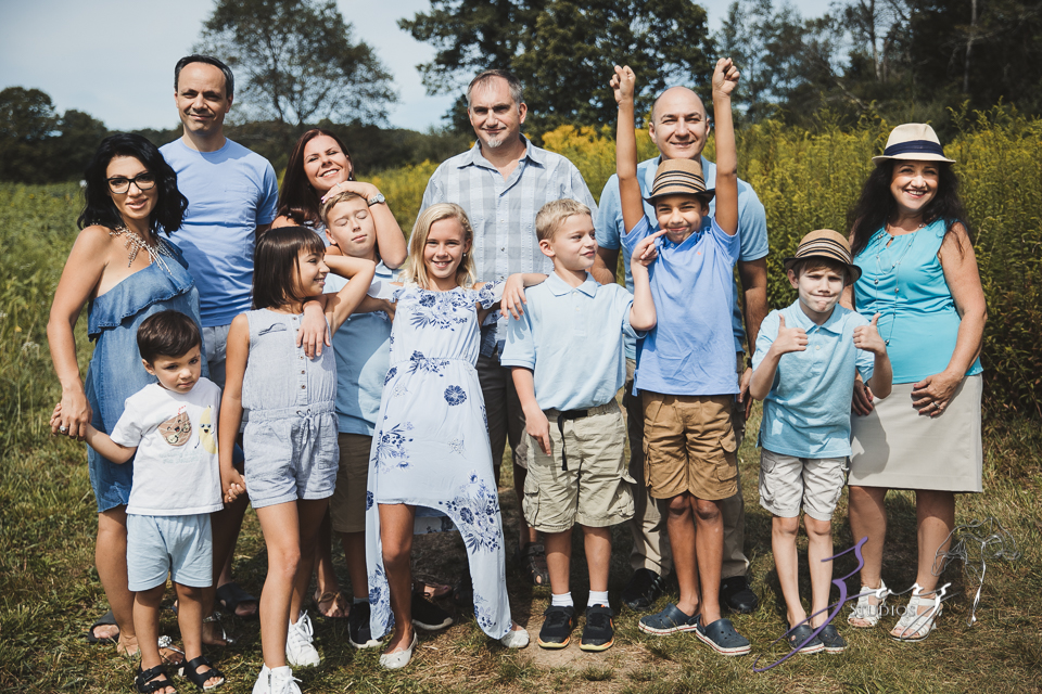 Field Trap: Sunflower Field Photoshoot for Three Families by Zorz Studios (53)