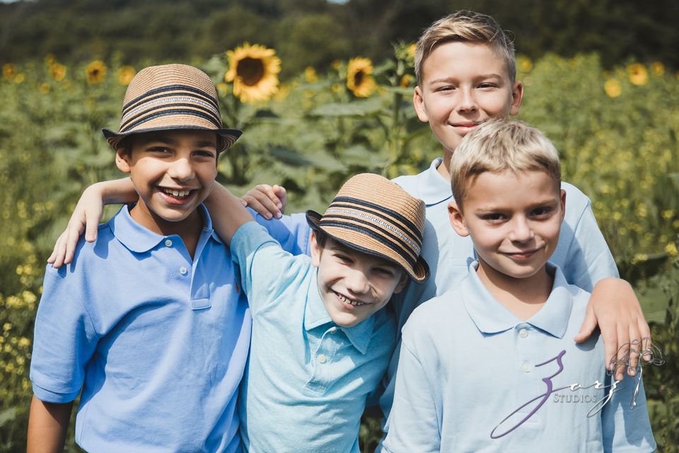 Field Trap: Sunflower Field Photoshoot for Three Families by Zorz Studios (51)